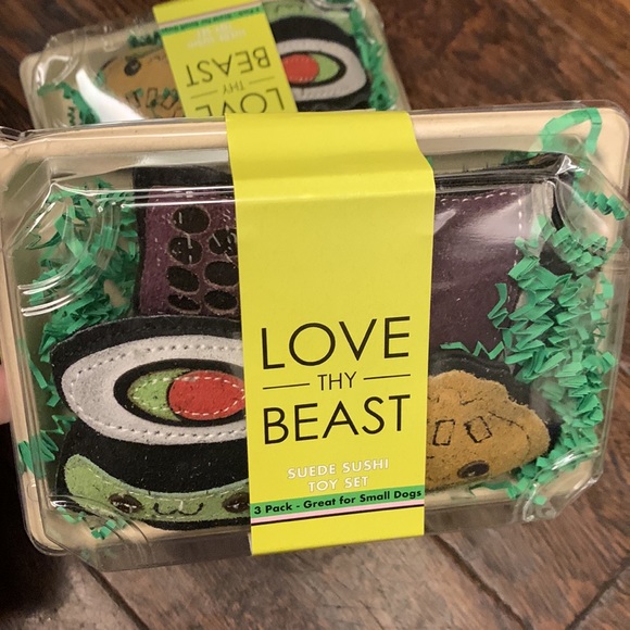 LoveThyBeast 3-Piece Sushi Suede Squeaker Toy Set in Multi at Nordstrom 🤩 C5 - Picture 5 of 11